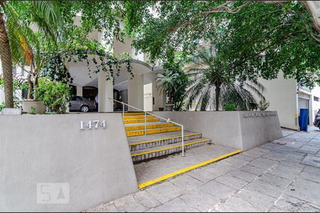 Apartamento à venda com 80m², 2 quartos e 1 vaga Apartamento à venda com 80m², 2 quartos e 1 vagaFachada