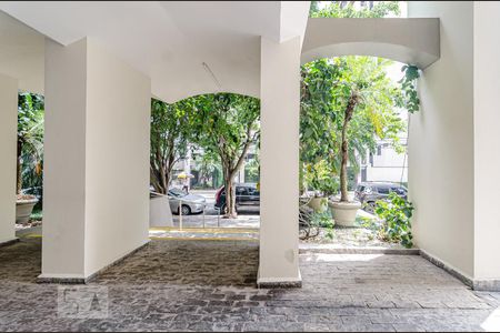 Apartamento à venda com 80m², 2 quartos e 1 vaga Apartamento à venda com 80m², 2 quartos e 1 vagaÁrea comum