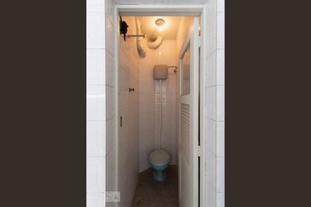 Apartamento para alugar com 110m², 3 quartos e sem vaga Apartamento para alugar com 110m², 3 quartos e sem vagaBanheiro de Serviço