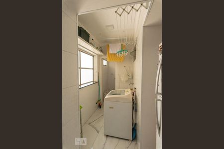 Apartamento à venda com 80m², 2 quartos e 1 vaga Apartamento à venda com 80m², 2 quartos e 1 vagaLavanderia