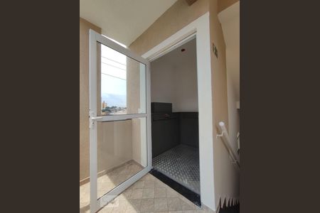 Apartamento para alugar com 44m², 2 quartos e 1 vaga Apartamento para alugar com 44m², 2 quartos e 1 vagaElevador