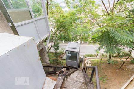 Apartamento à venda com 52m², 2 quartos e 1 vaga Apartamento à venda com 52m², 2 quartos e 1 vagaAcessibilidade