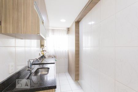 Apartamento à venda com 52m², 2 quartos e 1 vaga Apartamento à venda com 52m², 2 quartos e 1 vagaCozinha e Área de Serviço