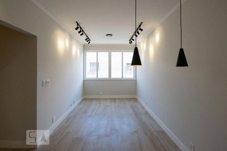 Sala de apartamento para alugar com 3 quartos, 70m² em Vila Isabel, Rio de Janeiro