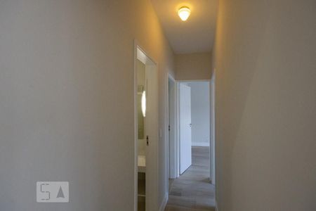 Corredor de apartamento para alugar com 3 quartos, 70m² em Vila Isabel, Rio de Janeiro