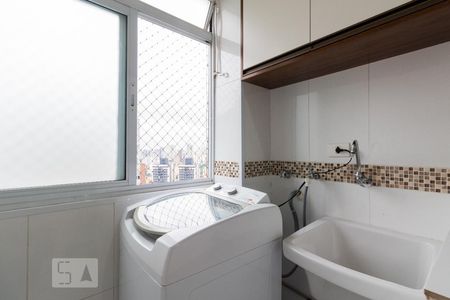 Studio para alugar com 30m², 1 quarto e sem vaga Studio para alugar com 30m², 1 quarto e sem vagaÁrea de Serviço