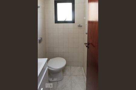 Apartamento para alugar com 121m², 3 quartos e 2 vagasBanheiro de Serviço