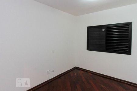 Apartamento para alugar com 121m², 3 quartos e 2 vagasQuarto