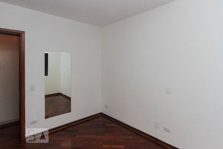 Apartamento para alugar com 121m², 3 quartos e 2 vagasQuarto