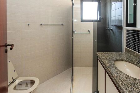 Apartamento para alugar com 121m², 3 quartos e 2 vagasBanheiro