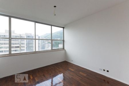 Apartamento à venda com 270m², 4 quartos e 2 vagasSuíte 1