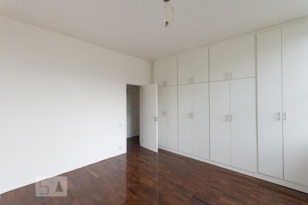 Apartamento à venda com 270m², 4 quartos e 2 vagasSuíte 1