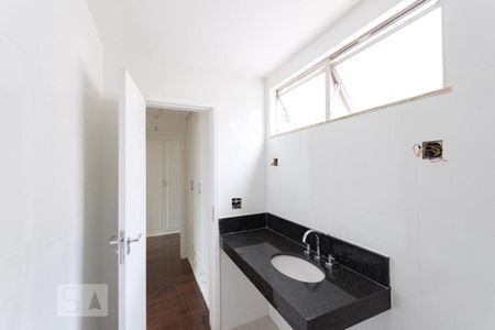 Apartamento à venda com 270m², 4 quartos e 2 vagasBanheiro Suíte 2