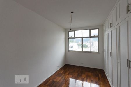 Apartamento à venda com 270m², 4 quartos e 2 vagasQuarto 2