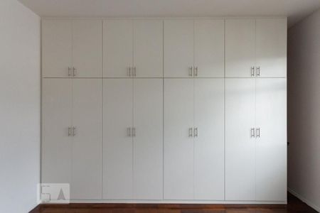 Apartamento à venda com 270m², 4 quartos e 2 vagasSuíte 2