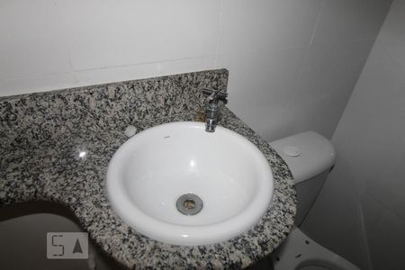 Apartamento à venda com 80m², 3 quartos e sem vaga Apartamento à venda com 80m², 3 quartos e sem vagaBanheiro Social