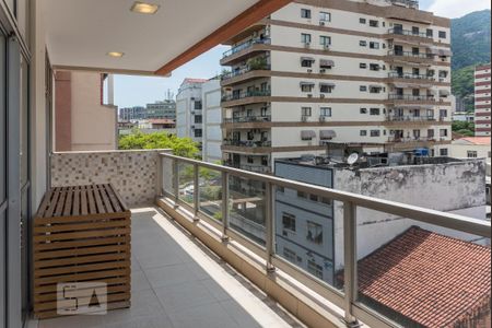 Varanda  de apartamento para alugar com 2 quartos, 110m² em Tijuca, Rio de Janeiro