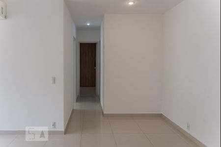 Corredor  de apartamento para alugar com 2 quartos, 110m² em Tijuca, Rio de Janeiro