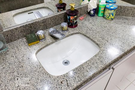 Apartamento à venda com 504m², 5 quartos e 4 vagasBanheiro da Suíte 4