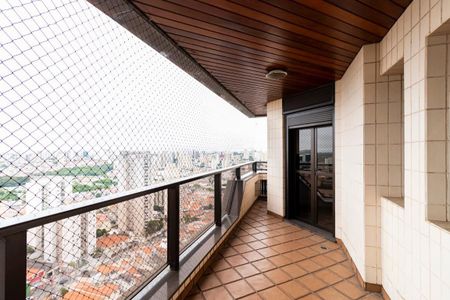 Apartamento à venda com 504m², 5 quartos e 4 vagasVaranda das Suítes 3 e 4