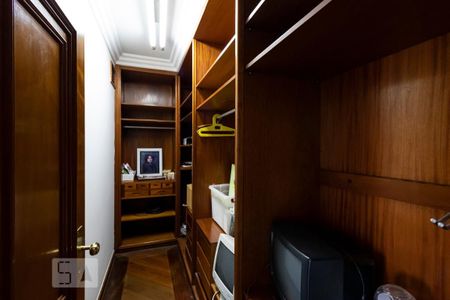 Apartamento à venda com 504m², 5 quartos e 4 vagasCloset da Suíte 4