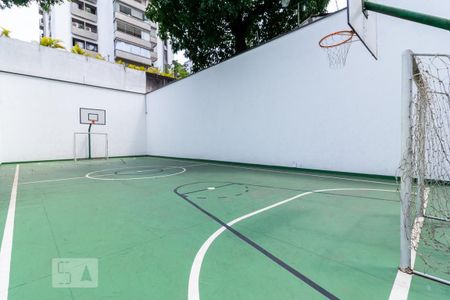 Apartamento à venda com 243m², 2 quartos e 3 vagasQuadra