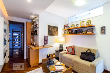 Apartamento à venda com 243m², 2 quartos e 3 vagasHall dos Quartos
