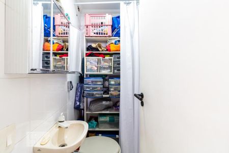 Apartamento à venda com 243m², 2 quartos e 3 vagasBanheiro de Serviço