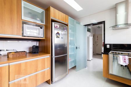 Apartamento à venda com 243m², 2 quartos e 3 vagasCozinha