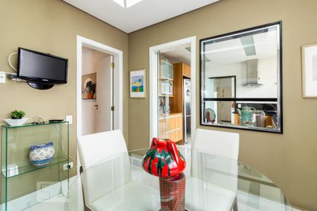 Apartamento à venda com 243m², 2 quartos e 3 vagasCopa