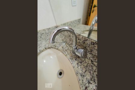 Apartamento para alugar com 280m², 5 quartos e 4 vagas Apartamento para alugar com 280m², 5 quartos e 4 vagasBanheiro social 2