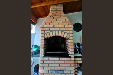 Apartamento à venda com 100m², 2 quartos e 2 vagasChurrasqueira