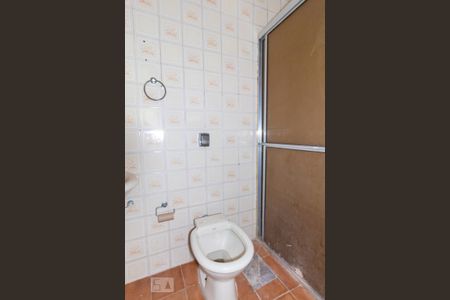 Banheiro de casa à venda com 5 quartos, 380m² em Vila Nhocuné, São Paulo