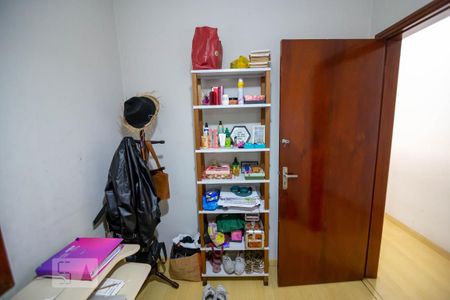 Casa à venda com 123m², 4 quartos e 2 vagasQuarto 2