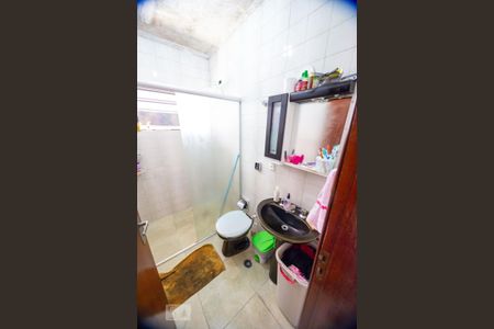 Casa à venda com 123m², 4 quartos e 2 vagasBanheiro