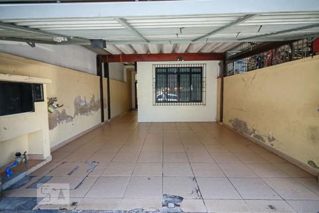 Casa à venda com 123m², 4 quartos e 2 vagasFachada