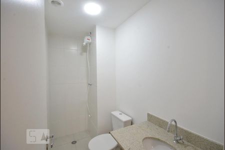 Apartamento à venda com 38m², 2 quartos e sem vaga Apartamento à venda com 38m², 2 quartos e sem vagaBanheiro