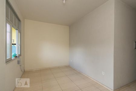 Sala de apartamento para alugar com 2 quartos, 45m² em Jardim America, Rio de Janeiro