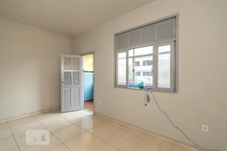 Sala de apartamento para alugar com 2 quartos, 45m² em Jardim America, Rio de Janeiro