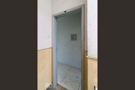 Apartamento para alugar com 45m², 2 quartos e sem vagaEntrada do imóvel
