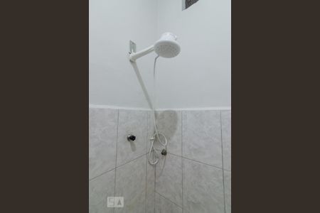 Banheiro de kitnet/studio para alugar com 1 quarto, 32m² em São Cristóvão, Rio de Janeiro