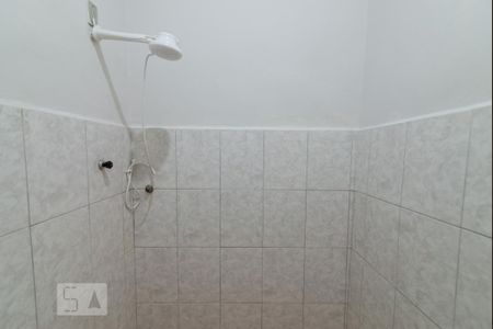 Banheiro de kitnet/studio para alugar com 1 quarto, 32m² em São Cristóvão, Rio de Janeiro