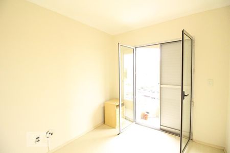 Quarto 2 de apartamento para alugar com 2 quartos, 58m² em Jardim Íris, São Paulo