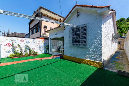 Casa à venda com 150m², 4 quartos e 1 vaga Casa à venda com 150m², 4 quartos e 1 vagaEntrada da Casa