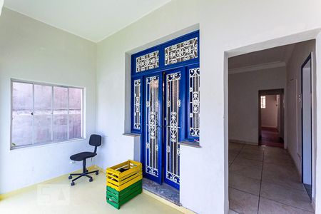 Casa à venda com 150m², 4 quartos e 1 vaga Casa à venda com 150m², 4 quartos e 1 vagaVaranda da Sala