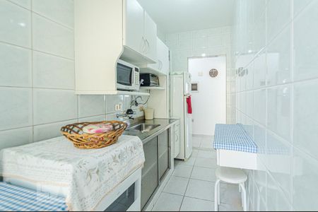 Cozinha de apartamento para alugar com 1 quarto, 70m² em Vila Buarque, São Paulo