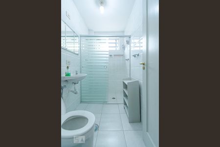 Banheiro de apartamento para alugar com 1 quarto, 70m² em Vila Buarque, São Paulo