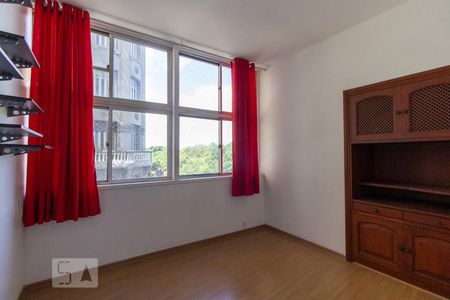 Apartamento para alugar com 135m², 3 quartos e 1 vaga Apartamento para alugar com 135m², 3 quartos e 1 vagaQuarto 1