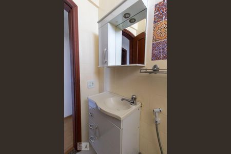 Apartamento para alugar com 135m², 3 quartos e 1 vaga Apartamento para alugar com 135m², 3 quartos e 1 vagaBanheiro