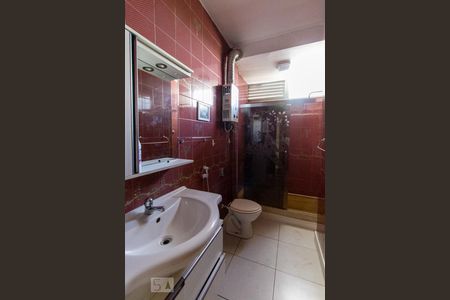 Apartamento para alugar com 135m², 3 quartos e 1 vaga Apartamento para alugar com 135m², 3 quartos e 1 vagaBanheiro da Suite